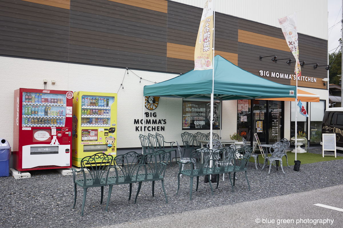 茂林寺の駐車場の近くにはカフェがある
